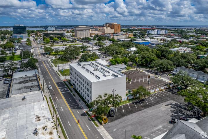Bradenton Lofts photo 6